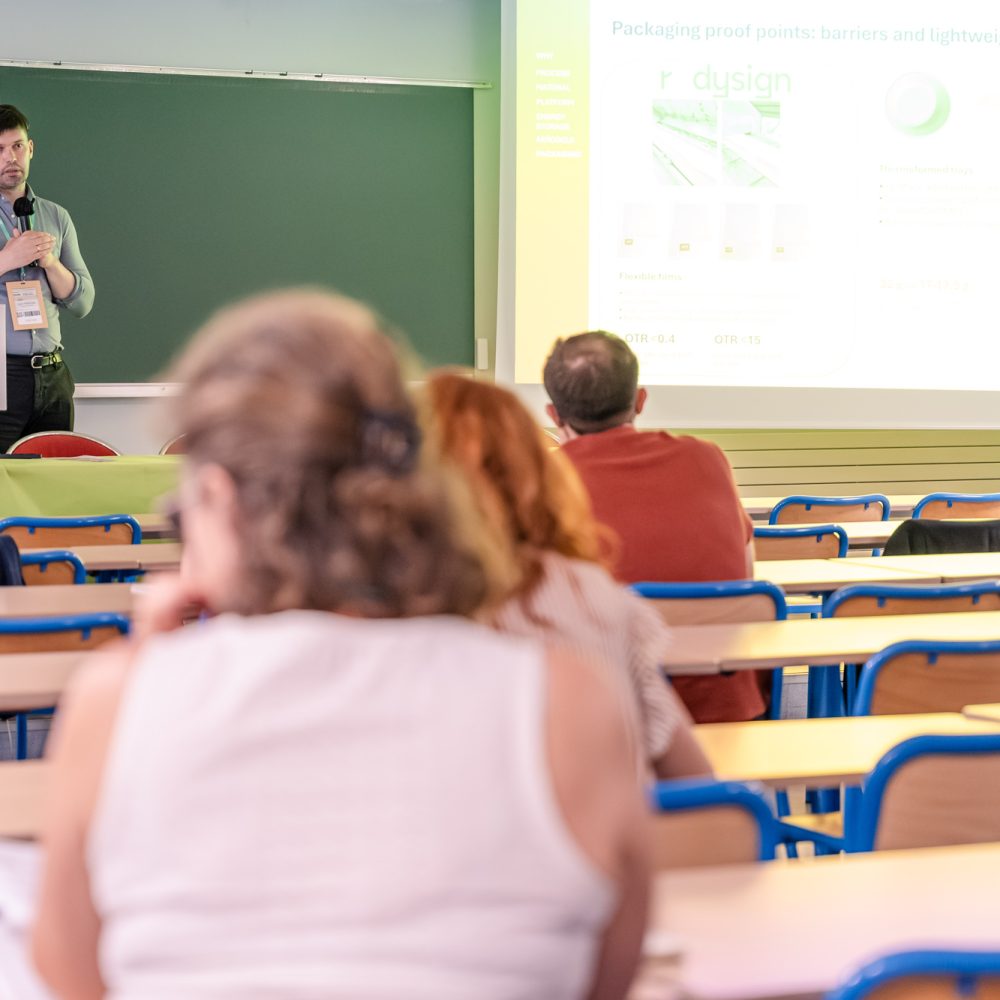 Gert Preegel presenting REDYSIGN at the first Cellulose International Summit in Grenoble, France.